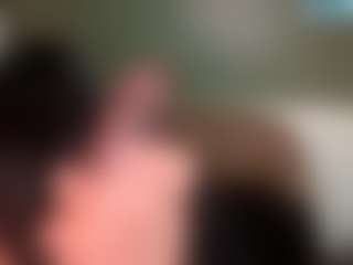 thickfreakylatina's Live Sex Cam Show