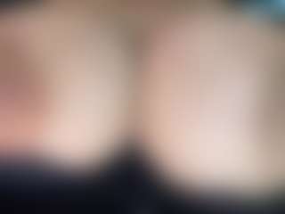 thickfreakylatina's Live Sex Cam Show