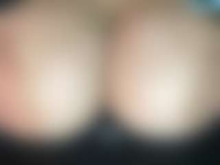 thickfreakylatina's Live Sex Cam Show
