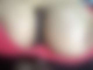 thickfreakylatina's Live Sex Cam Show