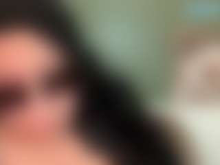 thickfreakylatina's Live Sex Cam Show