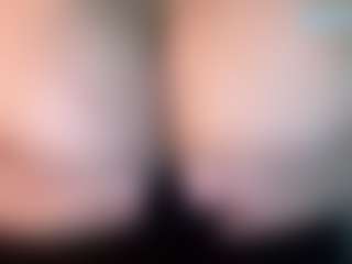 thickfreakylatina's Live Sex Cam Show