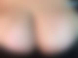 thickfreakylatina's Live Sex Cam Show