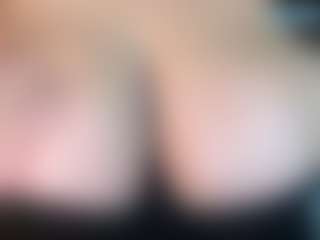 thickfreakylatina's Live Sex Cam Show
