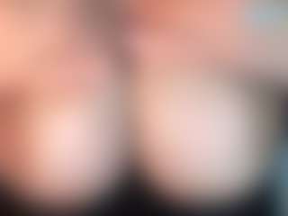 thickfreakylatina's Live Sex Cam Show