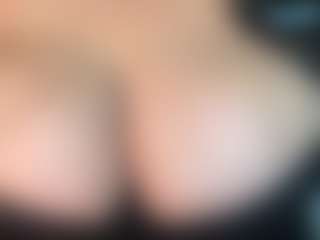thickfreakylatina's Live Sex Cam Show
