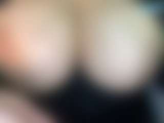 thickfreakylatina's Live Sex Cam Show