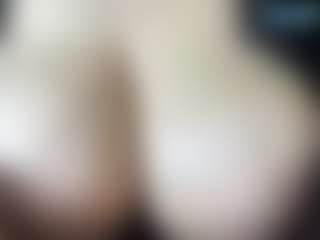 thickfreakylatina's Live Sex Cam Show