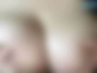 thickfreakylatina's Live Sex Cam Show