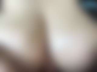 thickfreakylatina's Live Sex Cam Show
