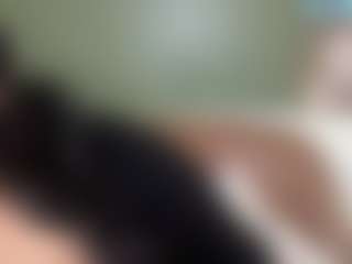 thickfreakylatina's Live Sex Cam Show