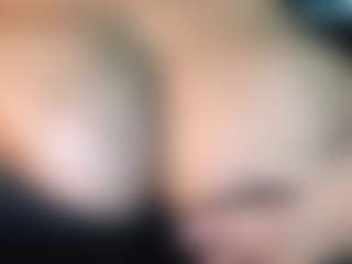 thickfreakylatina's Live Sex Cam Show
