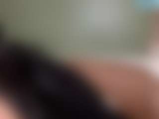 thickfreakylatina's Live Sex Cam Show