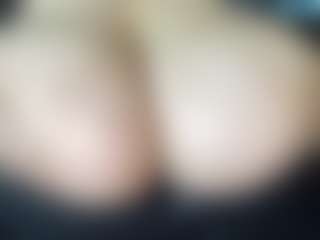 thickfreakylatina's Live Sex Cam Show