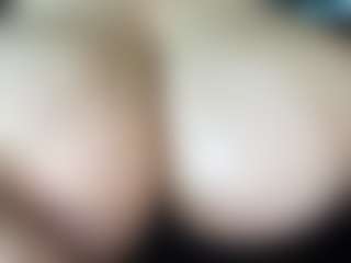 thickfreakylatina's Live Sex Cam Show