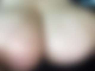 thickfreakylatina's Live Sex Cam Show