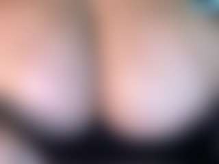 thickfreakylatina's Live Sex Cam Show