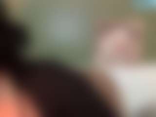 thickfreakylatina's Live Sex Cam Show