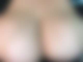thickfreakylatina's Live Sex Cam Show