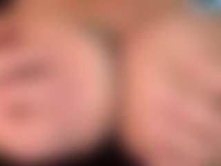 thickfreakylatina's Live Sex Cam Show