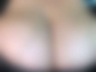 thickfreakylatina's Live Sex Cam Show