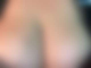 thickfreakylatina's Live Sex Cam Show