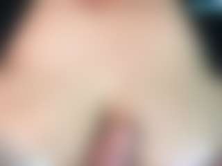 thickfreakylatina's Live Sex Cam Show