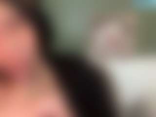 thickfreakylatina's Live Sex Cam Show