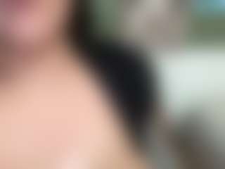 thickfreakylatina's Live Sex Cam Show