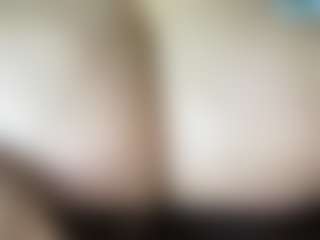 thickfreakylatina's Live Sex Cam Show