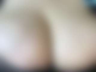 thickfreakylatina's Live Sex Cam Show