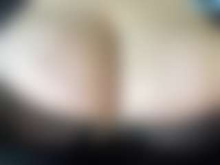 thickfreakylatina's Live Sex Cam Show