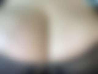 thickfreakylatina's Live Sex Cam Show