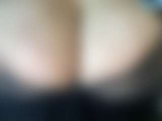 thickfreakylatina's Live Sex Cam Show