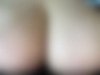 thickfreakylatina's Live Sex Cam Show