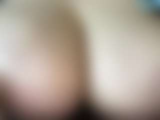 thickfreakylatina's Live Sex Cam Show