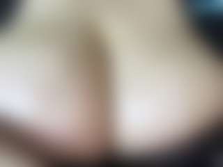 thickfreakylatina's Live Sex Cam Show