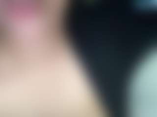 thickfreakylatina's Live Sex Cam Show