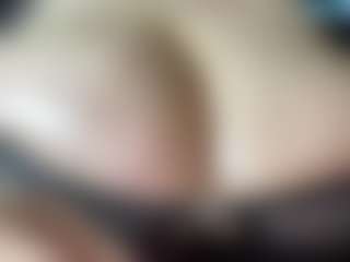 thickfreakylatina's Live Sex Cam Show