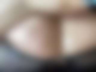 thickfreakylatina's Live Sex Cam Show
