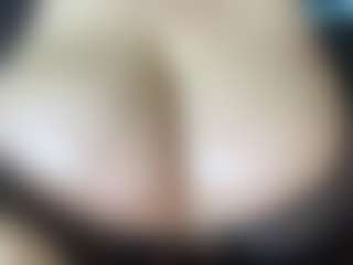 thickfreakylatina's Live Sex Cam Show