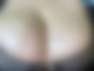 thickfreakylatina's Live Sex Cam Show