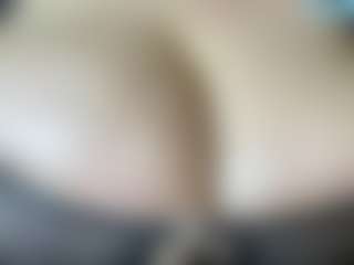 thickfreakylatina's Live Sex Cam Show