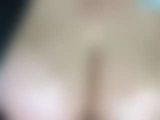 thickfreakylatina's Live Sex Cam Show