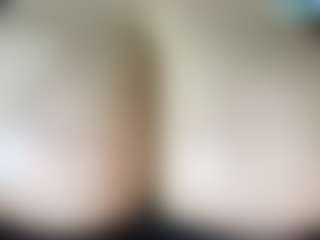 thickfreakylatina's Live Sex Cam Show