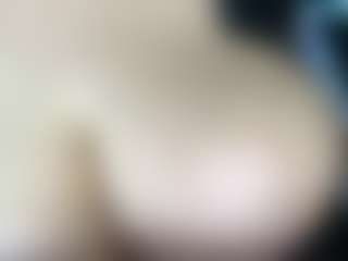 thickfreakylatina's Live Sex Cam Show