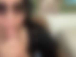 thickfreakylatina's Live Sex Cam Show