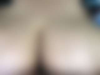 thickfreakylatina's Live Sex Cam Show