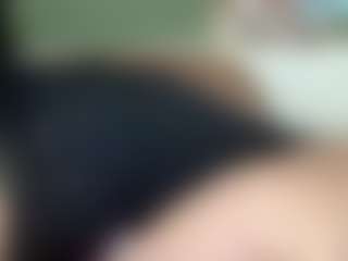 thickfreakylatina's Live Sex Cam Show