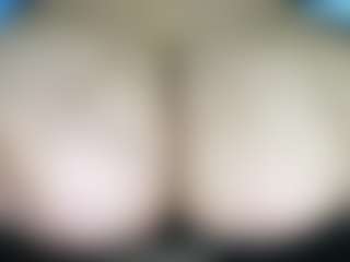 thickfreakylatina's Live Sex Cam Show